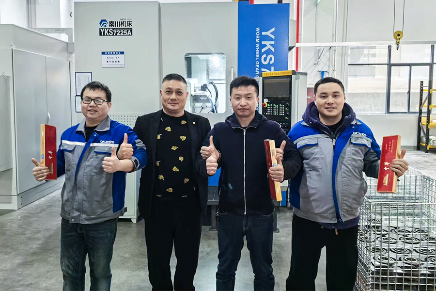 Group photo with guests