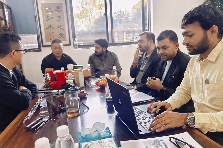 Group photo with guests