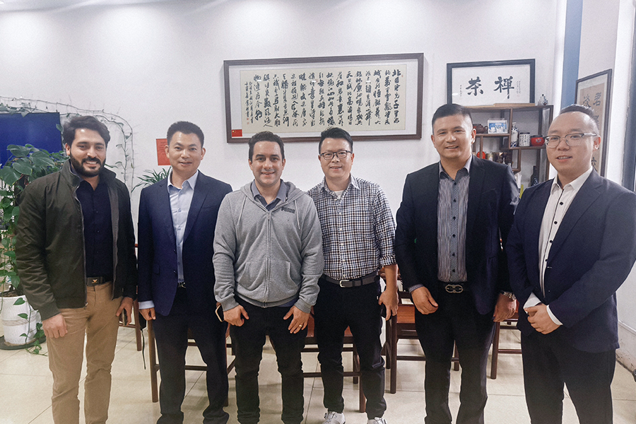 Group photo with guests