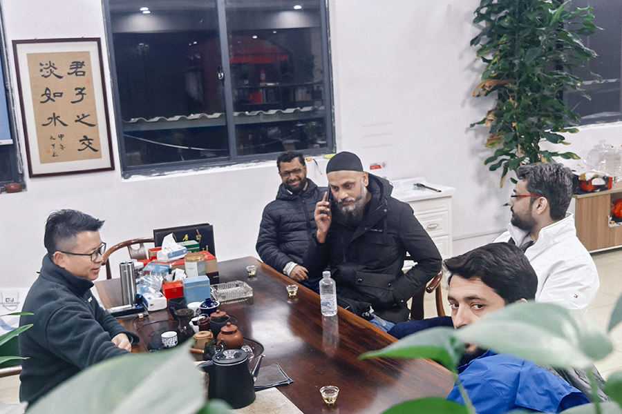 Group photo with guests